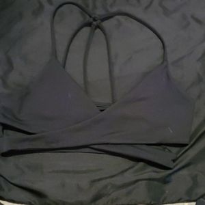 Black sports bra